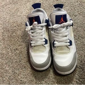 Jordan 4s